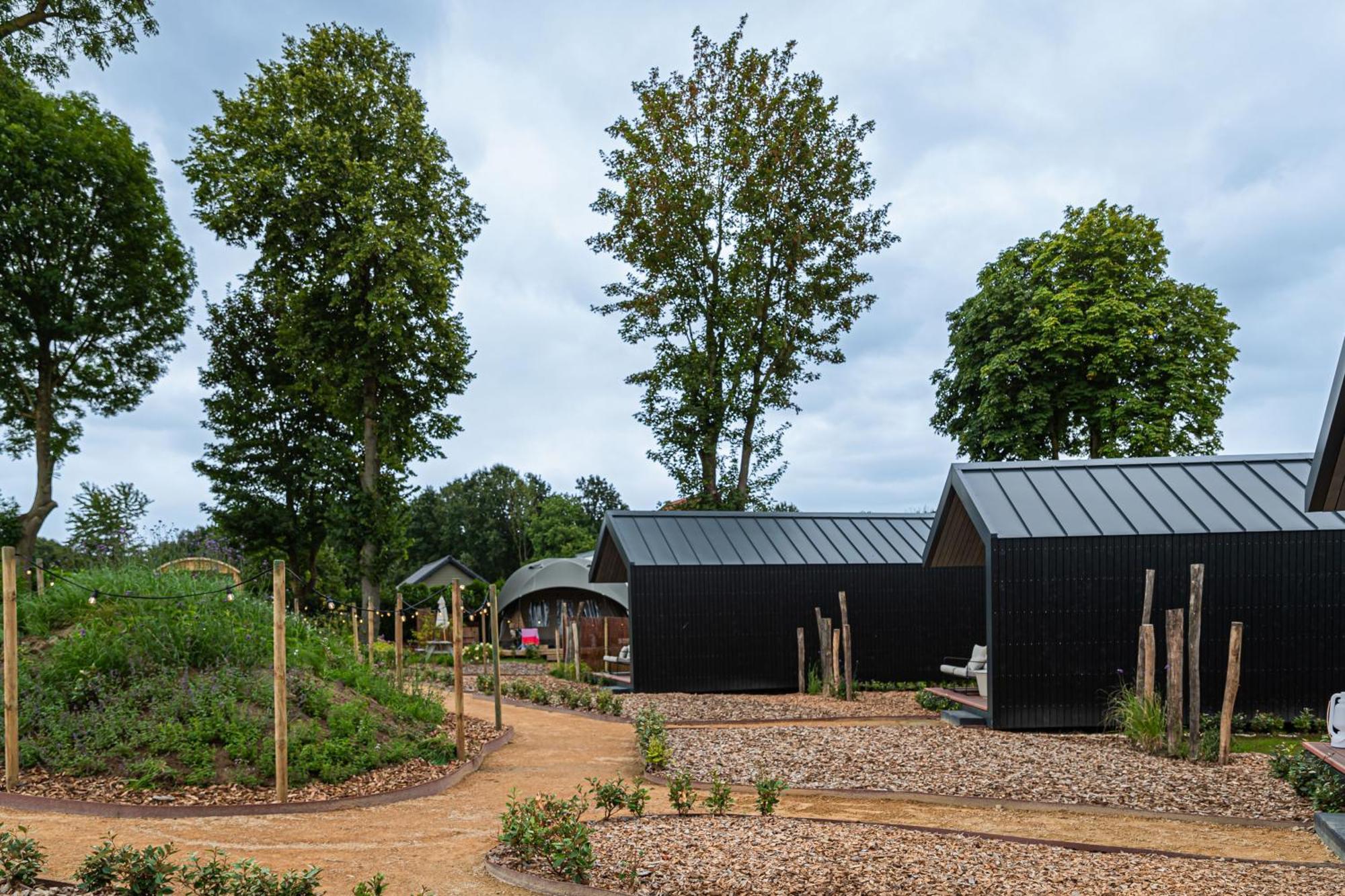 Tinyhouse 2 Pers Met Hottub * Meerssen