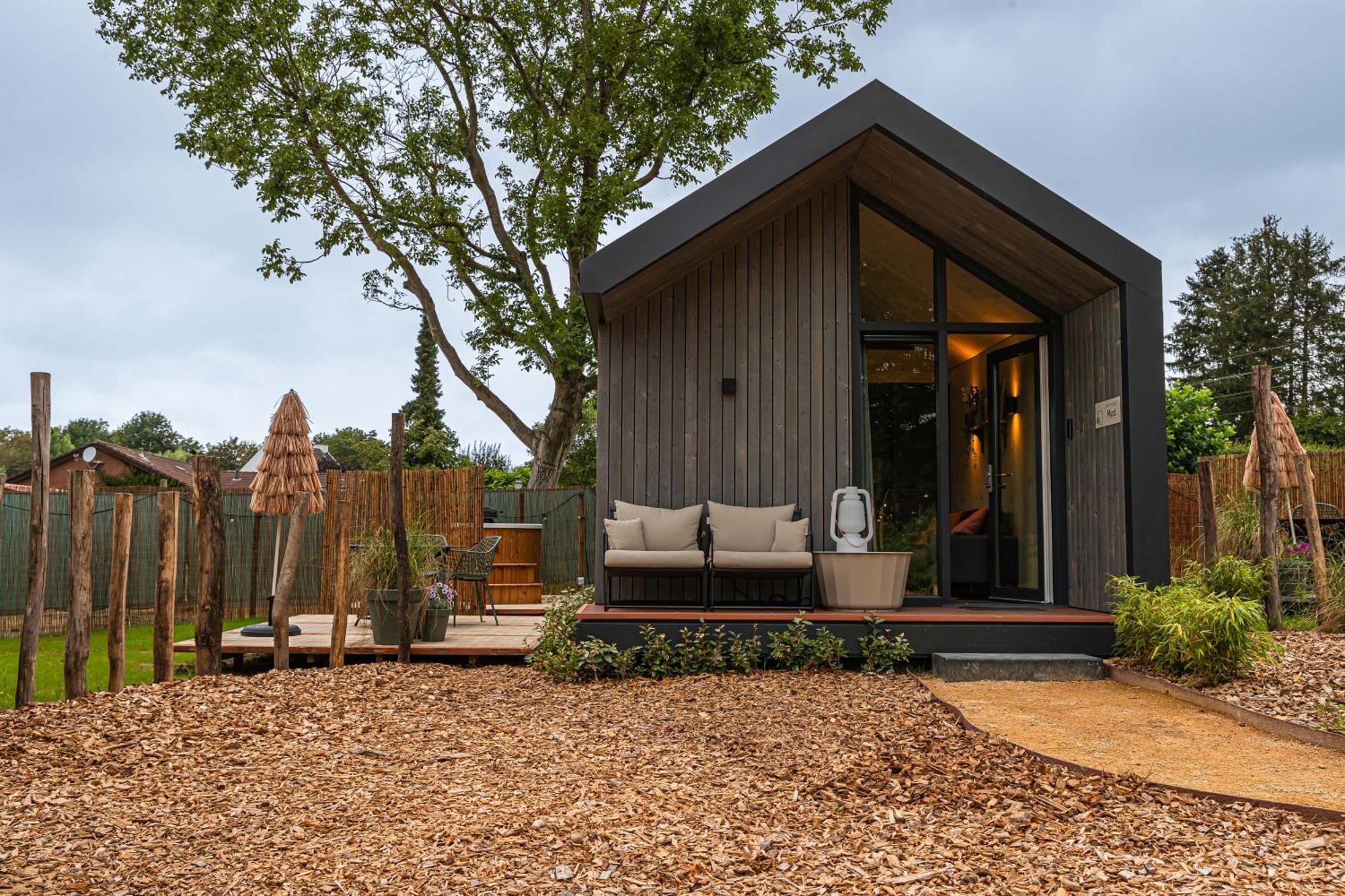 Tinyhouse 2 Pers Met Hottub * Meerssen
